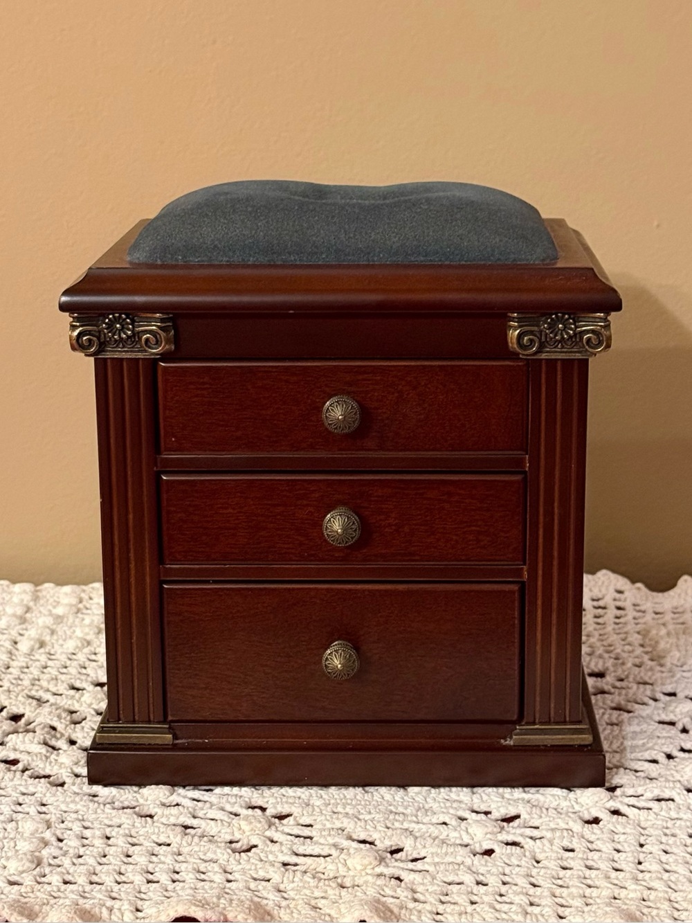 Bombay Company Traditional Sewing Box 1990s 7” Tall 6.5” Long with Pincushion.